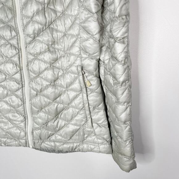 The North Face Womens Small Light Gray Thermoball Hooded Full Zip Jacket Quilted - Picture 4 of 13